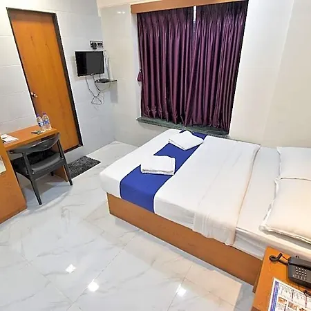 Airport Annex 3*