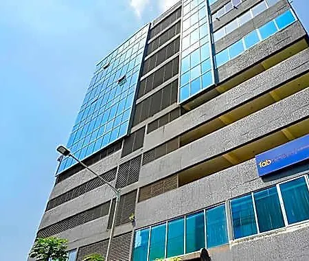 Hotel Fabhotel Azure - Nr. International Airport