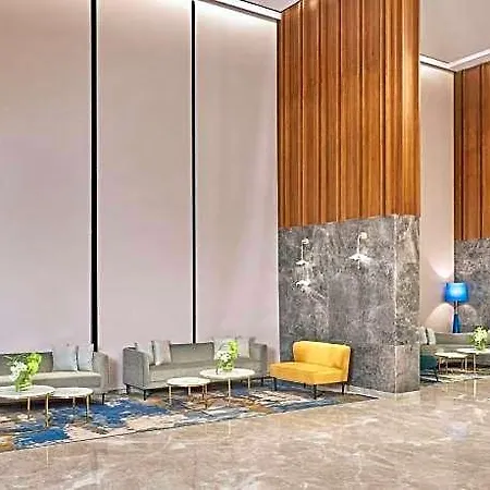 Hotel Novotel International Airport 5*
