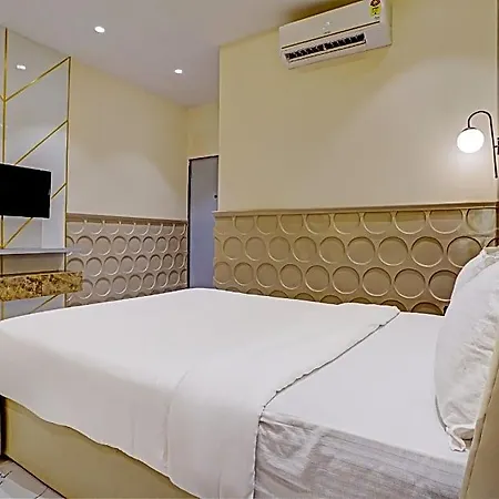 Collection O Palm Springs Hotel Mumbai