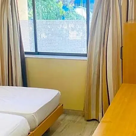 Midland Apartment *