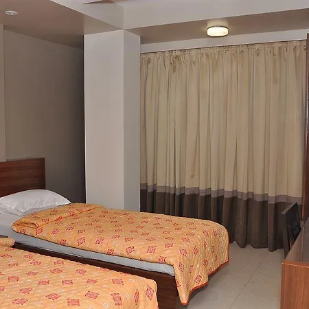 Fabhotel Imperial Residency