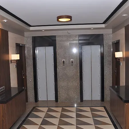 Fabhotel Imperial Residency 3*