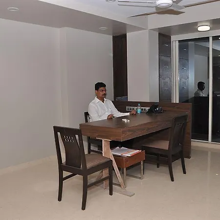 Hotel Fabhotel Imperial Residency Mumbai
