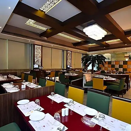 Hotel Vihang's 3*