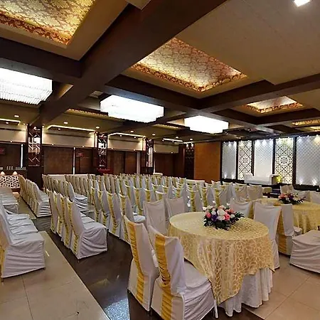 Vihang's 3* Mumbai