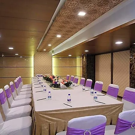Hotel Vihang's 3*
