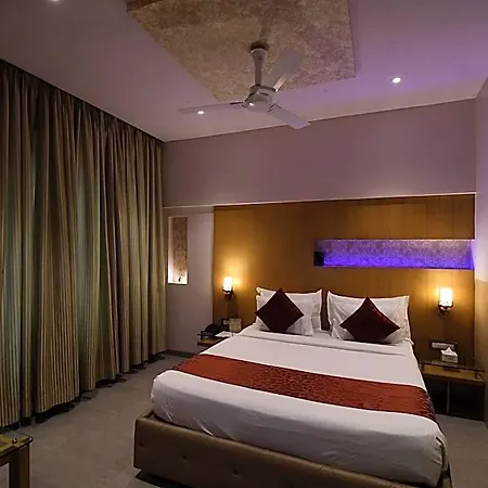 Vihang's Hotel Mumbai