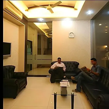 Hotel Dhiraj Mumbai