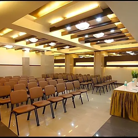 Dhiraj Hotel