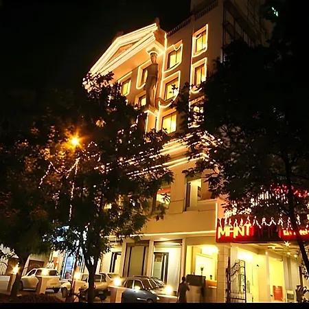 Dhiraj Hotel