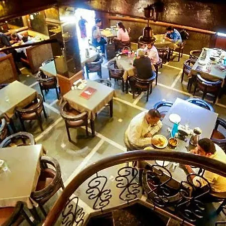 Hotel Lucky Bandra 3*