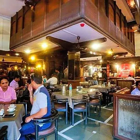 Hotel Hotel Lucky Bandra 3*