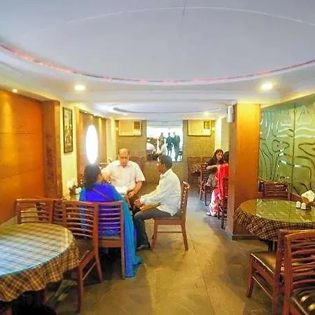 Hotel Lucky Bandra Mumbai