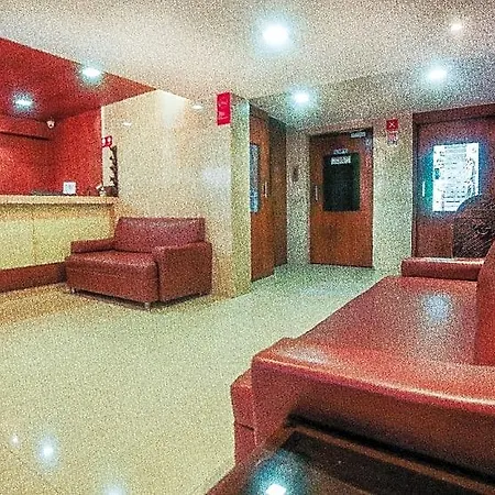 Hotel Lucky Bandra Hotel 3*