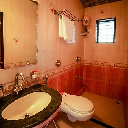 Hotel Hotel Lucky Bandra Mumbai