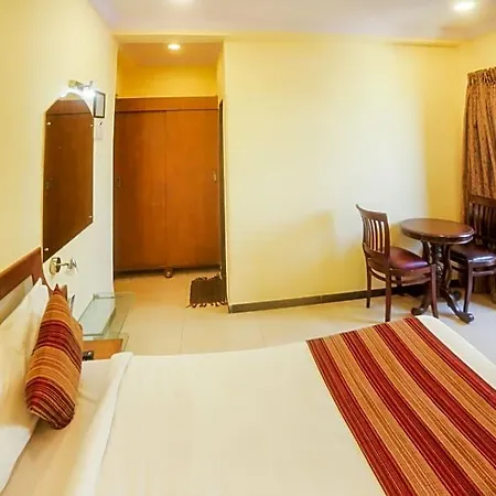 Hotel Hotel Lucky Bandra Mumbai