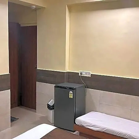 Hotel Lucky Bandra Mumbai