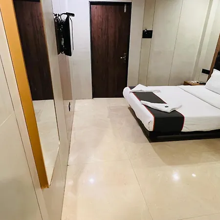 Guest house U Life Mumbai