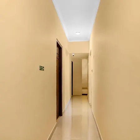 Hotel Collection O Lokhandwala Andheri West Formerly Lalsai Residency