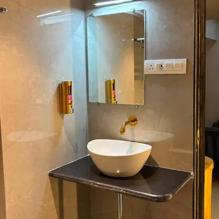 Hotel Grand Corp Inn, Near Nesco Exhibition Center 3*