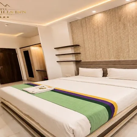 Guest house Glitz 7even Hills- Nr International Airport T2 *