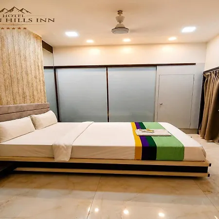 Glitz 7even Hills- Nr International Airport T2 Guest house *