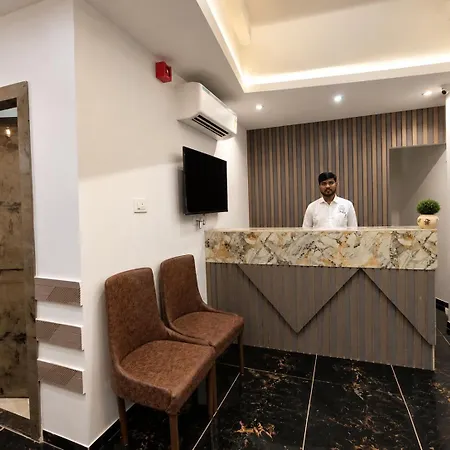 Hotel Beverly Palace Santacruz - Near Bkc - Near Mumbai Airport T1 - Unmarried Couples Not Allowed 3*
