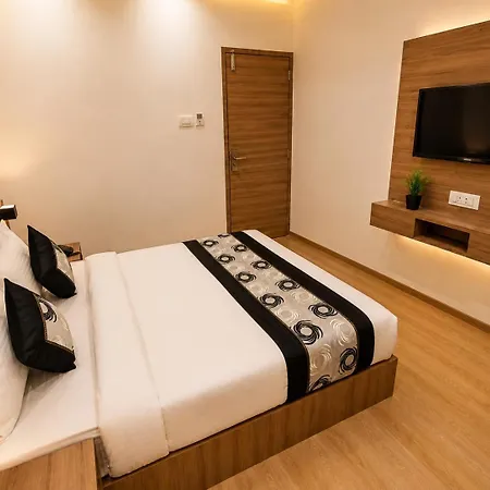 Hotel Beverly Palace Santacruz - Near Bkc - Near Mumbai Airport T1 - Unmarried Couples Not Allowed 3*