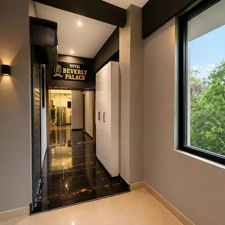 Hotel Beverly Palace Santacruz - Near Bkc - Near Mumbai Airport T1 - Unmarried Couples Not Allowed Hotel 3*