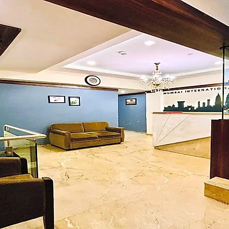 International Hotel 3*