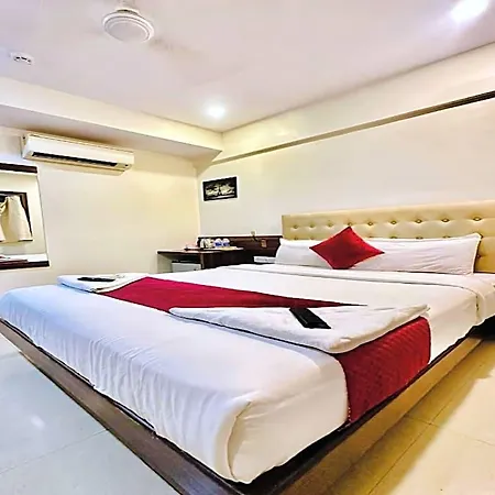 International Hotel 3*