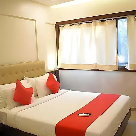 International Hotel 3*