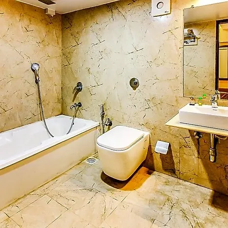 Fabhotel Embassy Park Hotel 3*