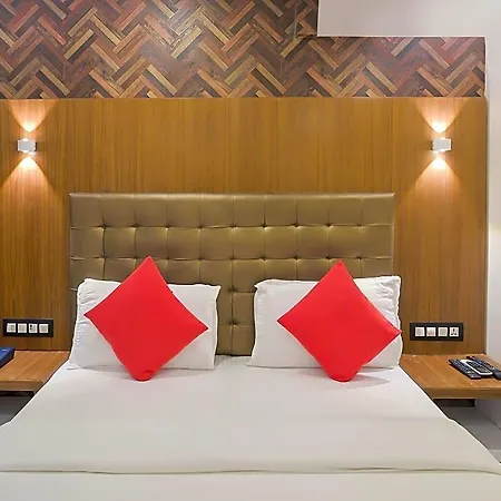 Capsule hotel Qubestay Airport Capsule & Mumbai