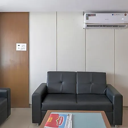 Capsule hotel Qubestay Airport Capsule & Mumbai