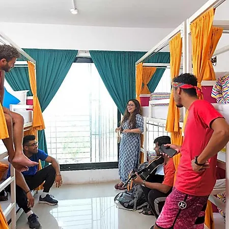 Gostops Lite Hostel *