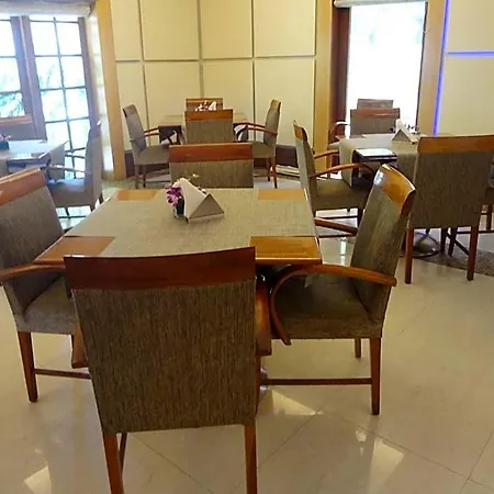 Astoria 4* Mumbai