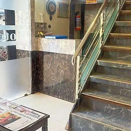 O Golden Nest Near Chhatrapati Shivaji International Airport 3*