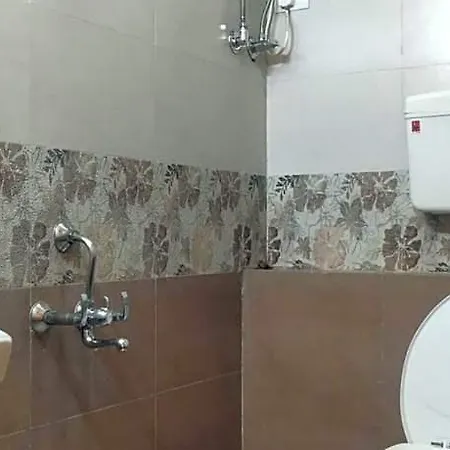 O Golden Nest Near Chhatrapati Shivaji International Airport Hotel