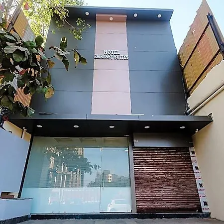Hotel Fabexpress Embassy - Nr Bkc