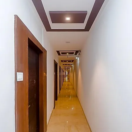 Hotel Fabexpress Embassy - Nr Bkc