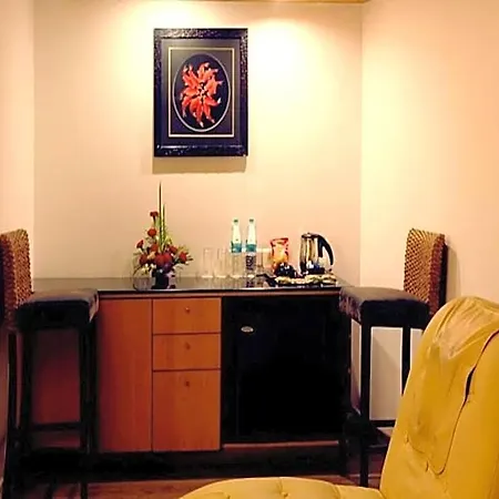 Fabhotel Adore Mumbai