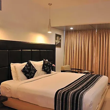 The Oriental Residency Hotel