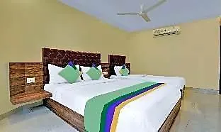 Itsy Elegant Hotel