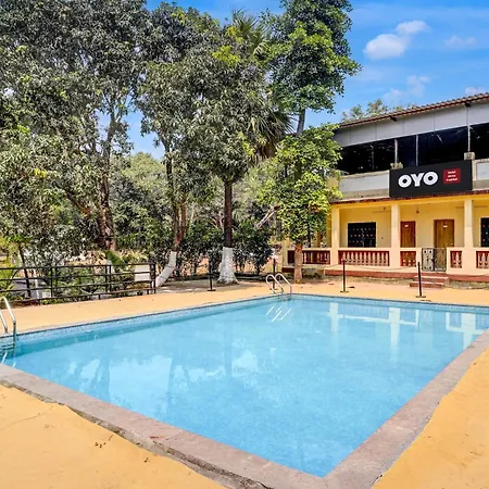 Hotel O Shree Prabhat 3*