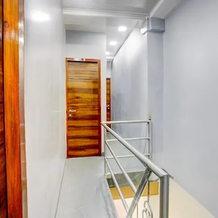 Hotel O By Oyo Mm Residency 3*