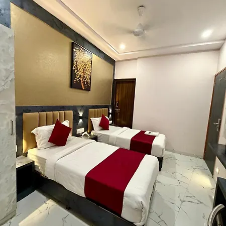 Hotel Classy Comfort Malad Near Dna Hospital Mumbai