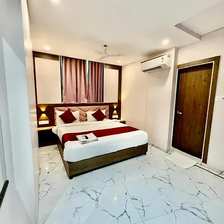 Classy Comfort Malad Near Dna Hospital Mumbai