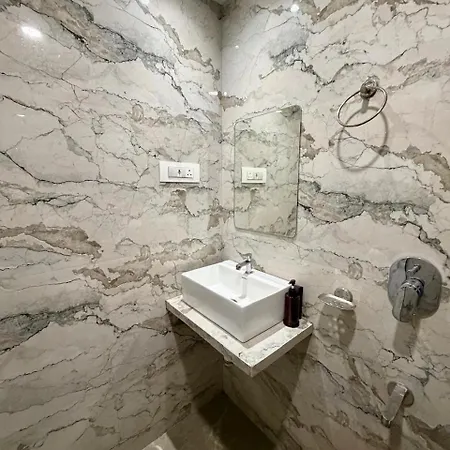 Classy Comfort Malad Near Dna Hospital Mumbai